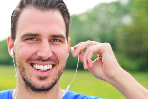 מכבי מפנה לדף נחיתה אדיר